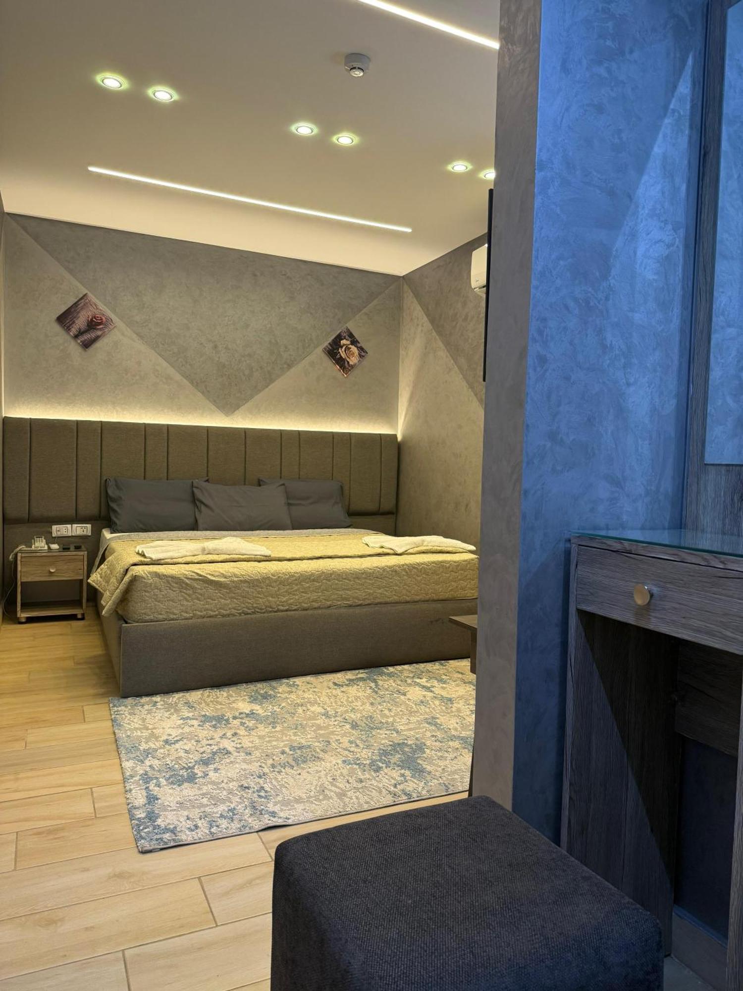 Holy Sheet Plus El El Cairo Exterior foto